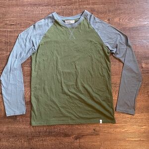 Mister New York Long Sleeve Raglan Shirt Mens Olive & Gray Size M Casual Soft